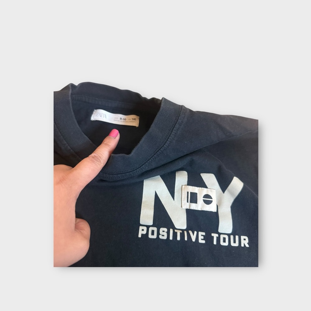 Zara NY Positive Tour Text Black Shirt - Picture 2 of 3